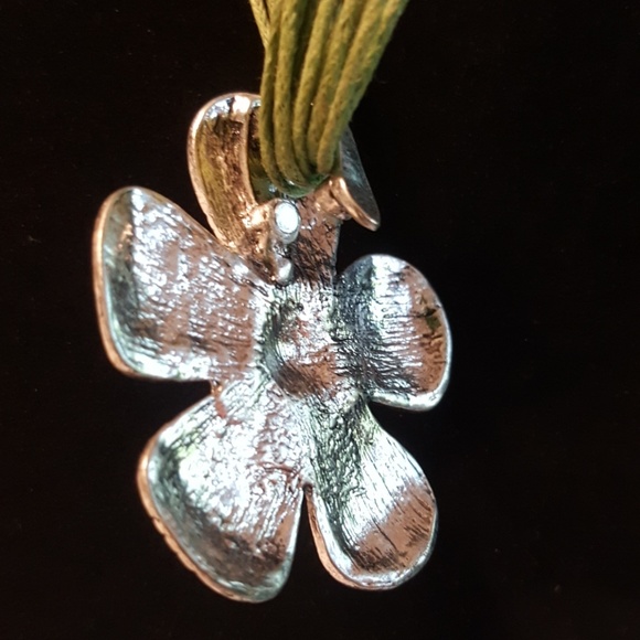 Lia Sophia Necklace - Picture 3 of 3